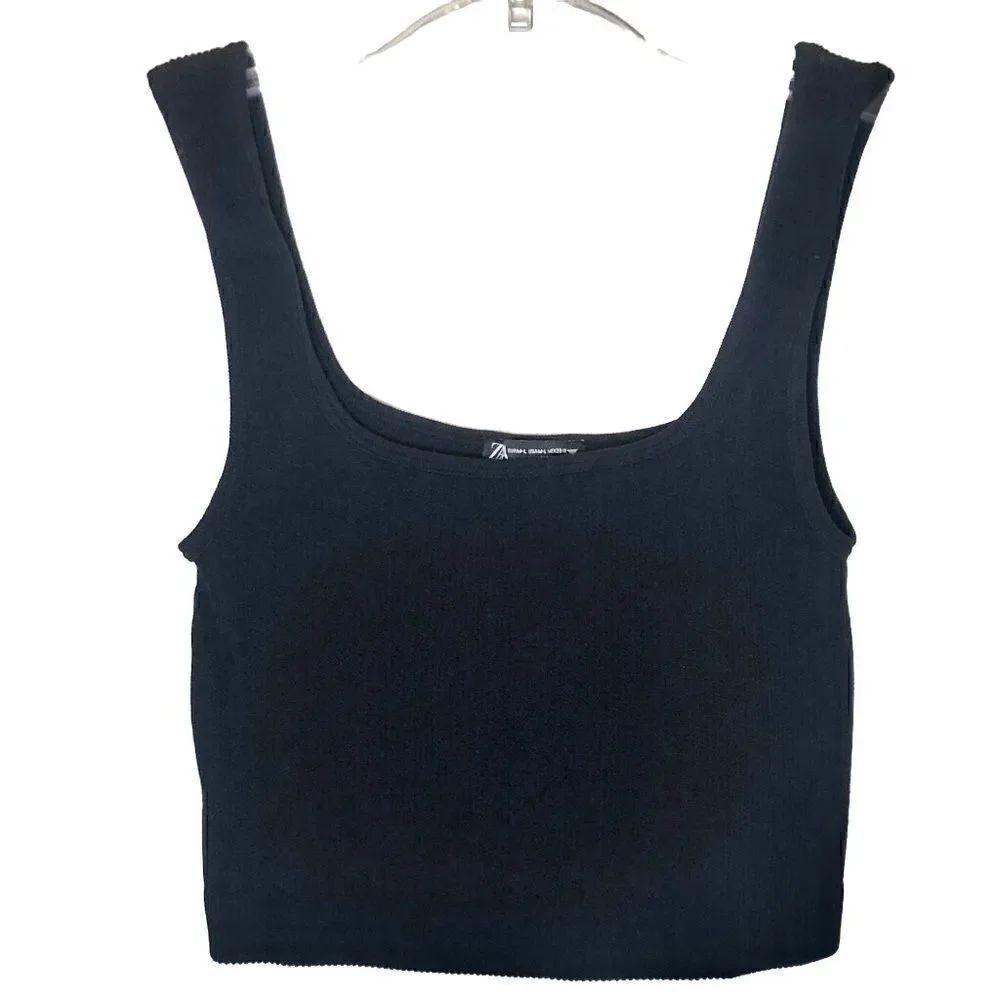 Zara Ribbed Cropped Top in Dark Black Women’s M